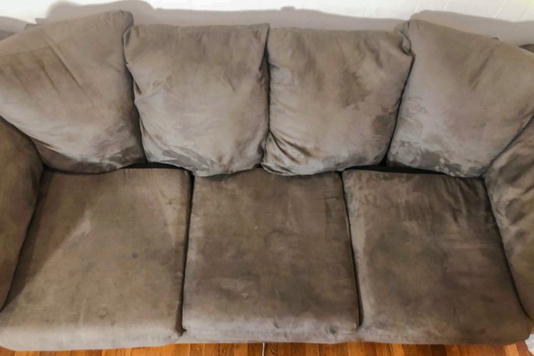 How to Deal With Couch Stains