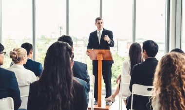 The Different Business-Related University Majors: Finding Your Path to Success